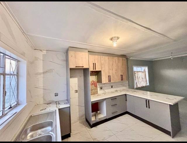 3 BEDROOM HOUSE FOR SALE IN VANDERBIJLPARK CW 6